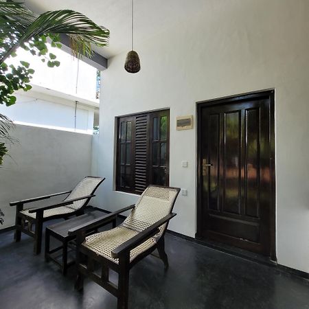 Hostel Agra Arugambay Arugam Bay Exterior foto